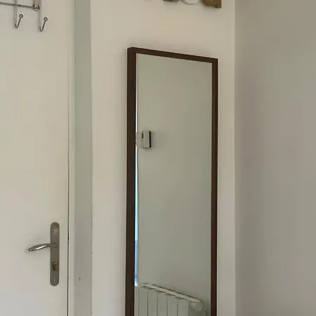Poppy-ideally Located, Next Station,gd Palais&city Lilla