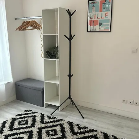 Poppy-ideally Located, Next Station,gd Palais&city Lilla