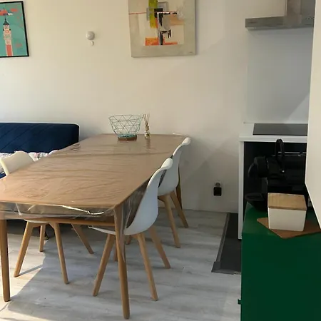 Poppy-ideally Located, Next Station,gd Palais&city Lilla