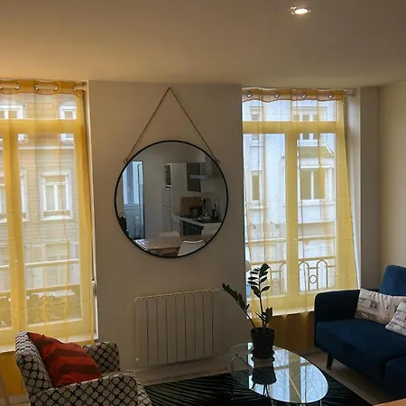Poppy-ideally Located, Next Station,gd Palais&city Lilla